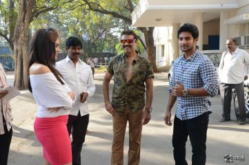 Garam Movie Release Press Meet